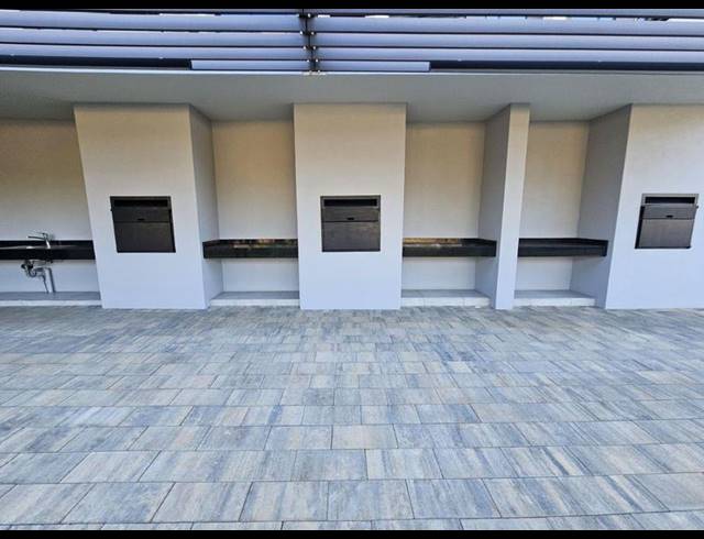 2 BEDROOM PROPERTY TO RENT IN GLENADRIENNE